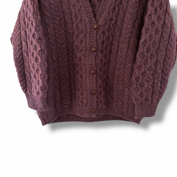 L.L. Bean Vintage Purple Wool Chunky Fisherman Cable Knit Cardigan Sweater Small - Picture 5 of 9